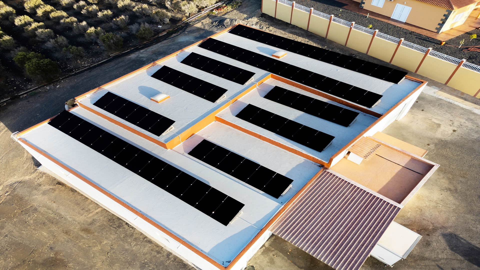 西班牙生态农庄光伏项目